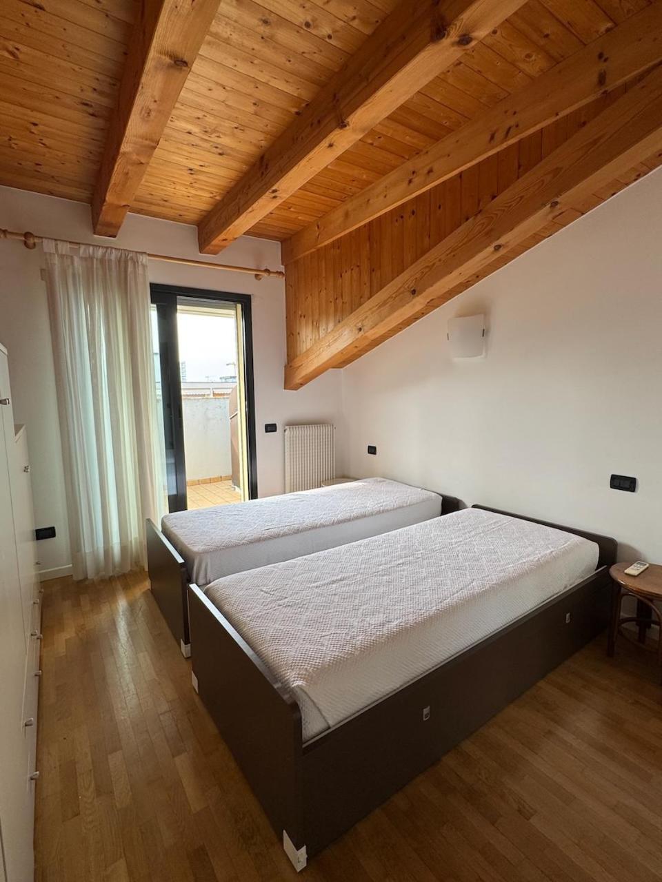 Marconi Deluxe Apartment Lido di Jesolo Luaran gambar